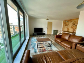 BIRMINGHAM LUXURY APARTMENT